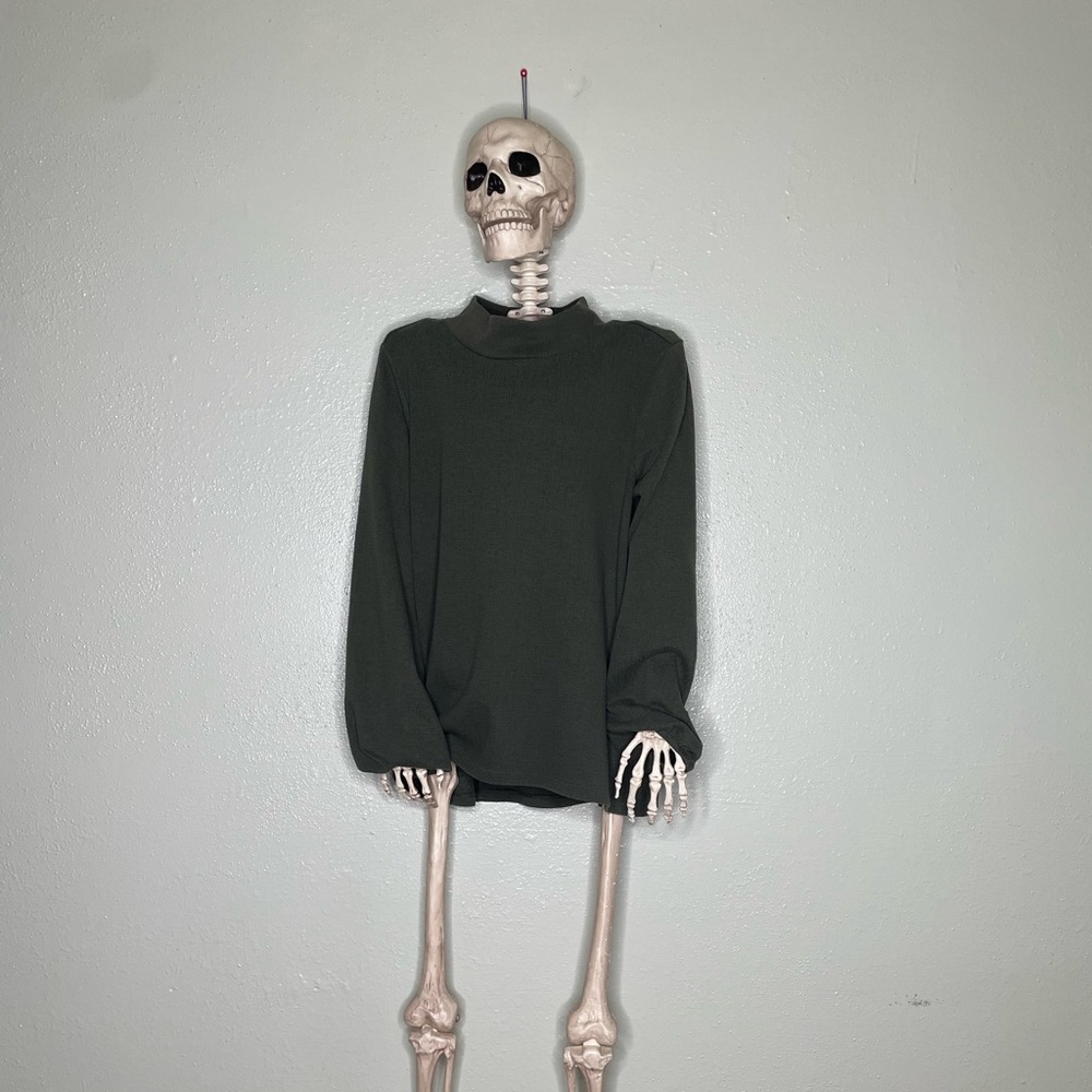 OLD NAVY MOCK NECK SWEATER